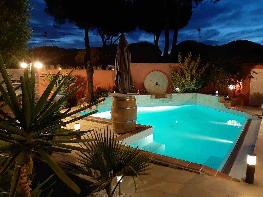 Hebergement Chambre D'Hotes Grau Du Roi Mas Des Marines Piscine Adult Only Le Grau-du-Roi Ngoại thất bức ảnh